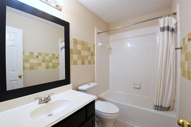 Building Photo - 18719 Racquet Sports Way