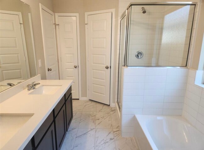 Building Photo - 9411 Hard Rock Rd