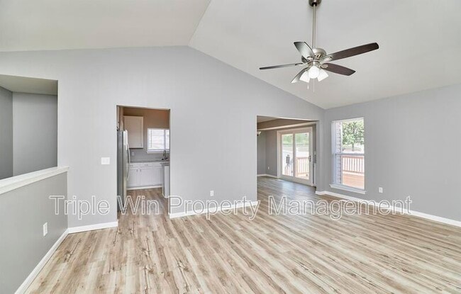 Building Photo - 4927 Triple Tree Ct