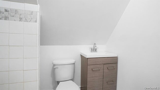 Building Photo - 107-43 Inwood St