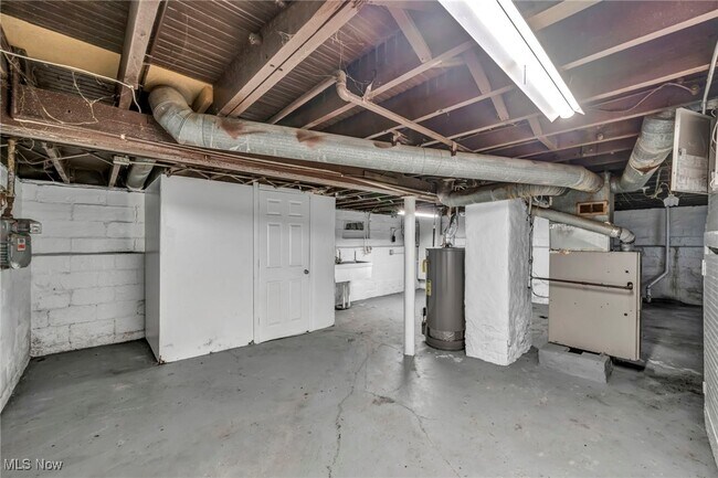 Building Photo - 3598 E 108th St