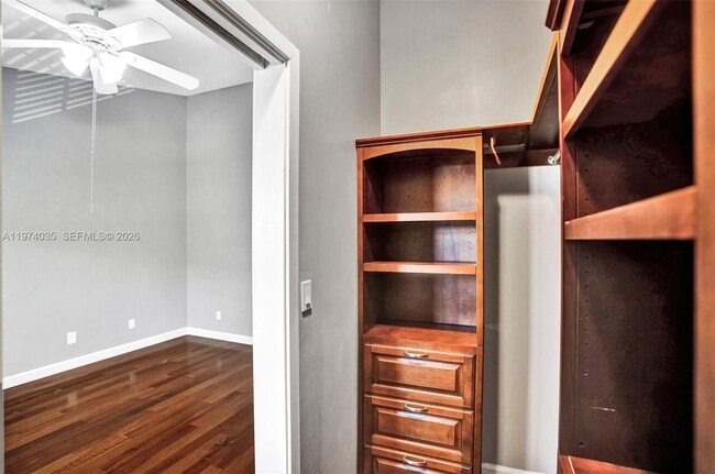 Building Photo - 2901 Dorchester Ln