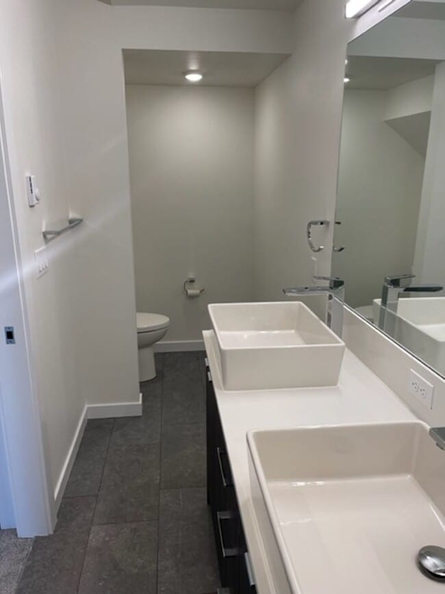 Building Photo - $500 off 1st month! Stunning Lake City Tow...