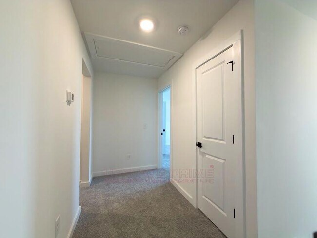 Building Photo - 1443 Darrowby Wy