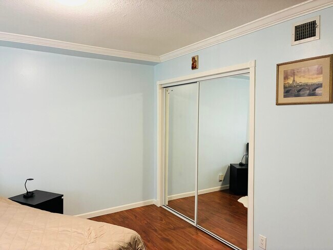Building Photo - 505 Spencer Dr