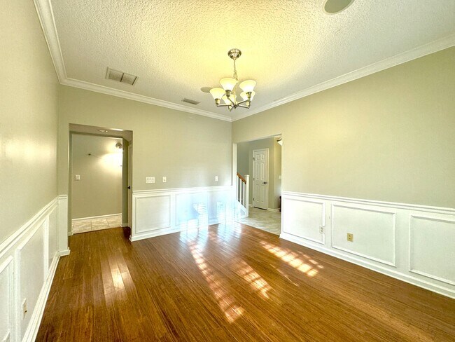 Building Photo - Coastal Charm: Luxurious 4-Bedroom Home in Gated Community Near the Intracoastal
