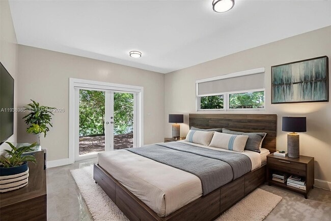 Building Photo - 6090 SW 63rd Ave