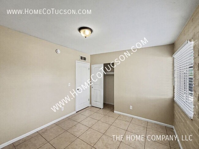 Building Photo - 3740 S Jessica Ave