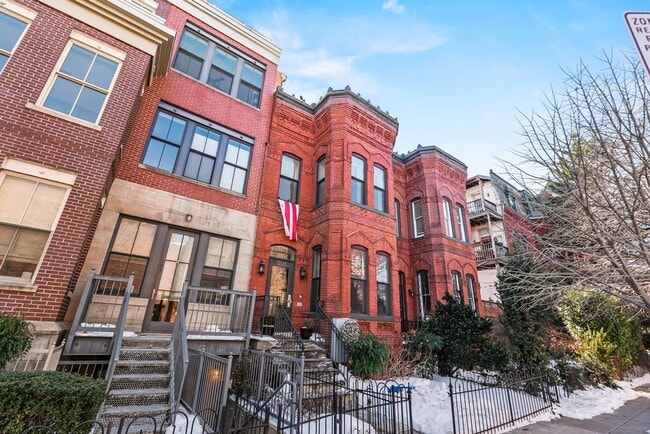 Building Photo - Logan Circle Condo