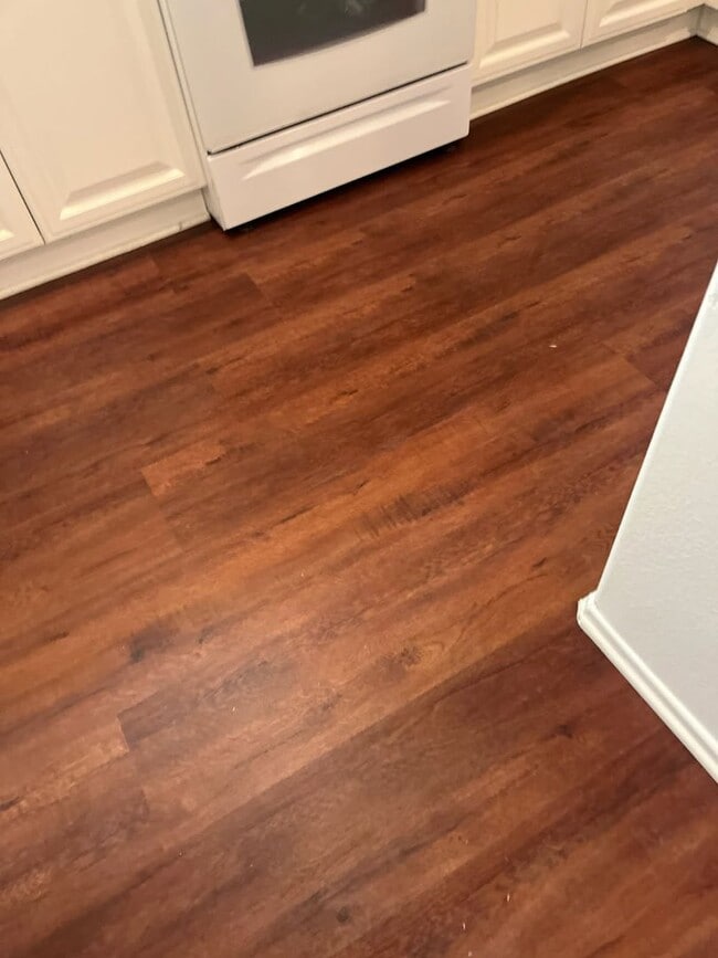 Building Photo - Ready Now! Beautiful Gated Riverside 4bed 2.5bath Home!!