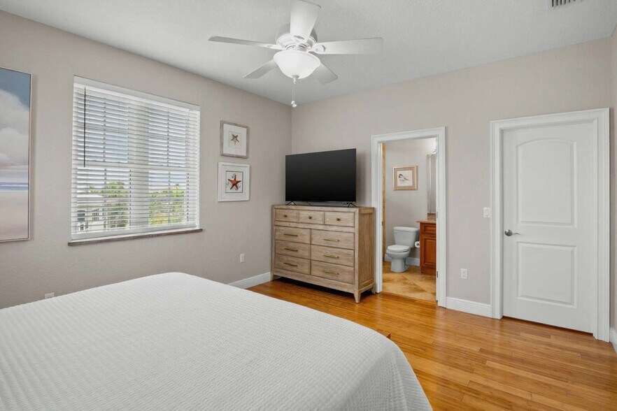 Building Photo - 145 50th St