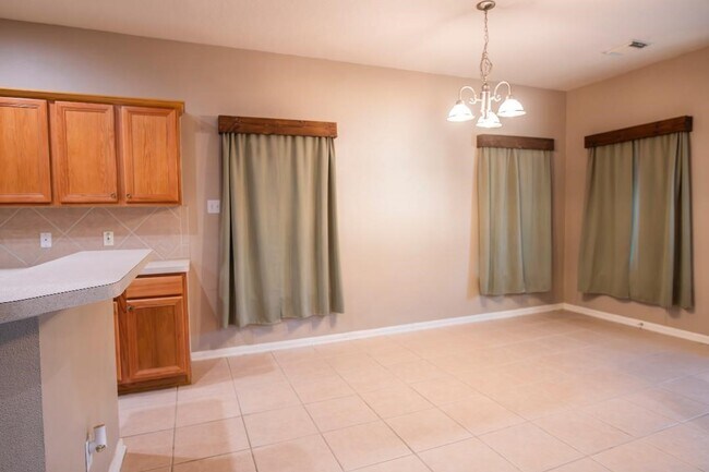 Building Photo - 30615 S Sulphur Creek Dr