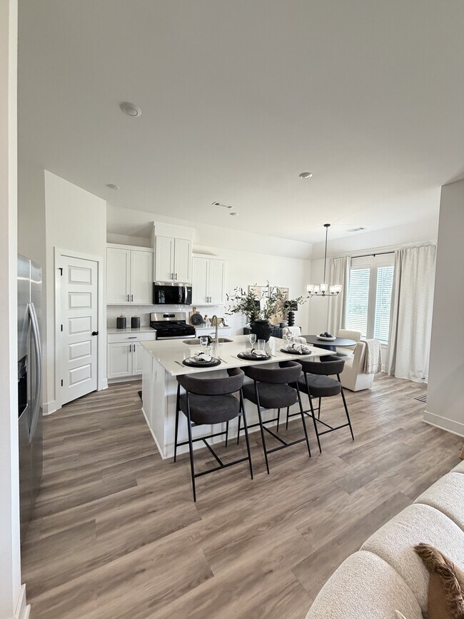Building Photo - 452 W Gosling Isle