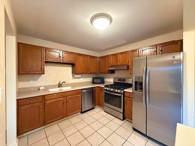 Building Photo - 966 Cumberland Ct