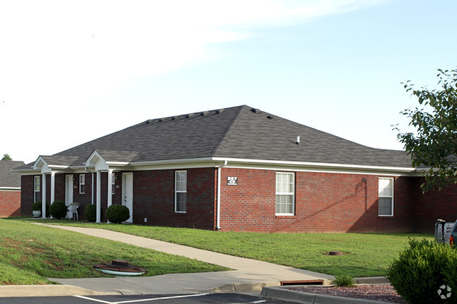 Building Photo - Dove Field Manor Apartments