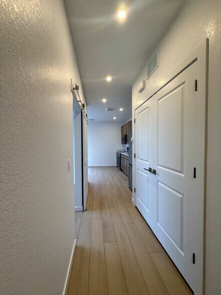 Building Photo - 1650 Sheridan Blvd