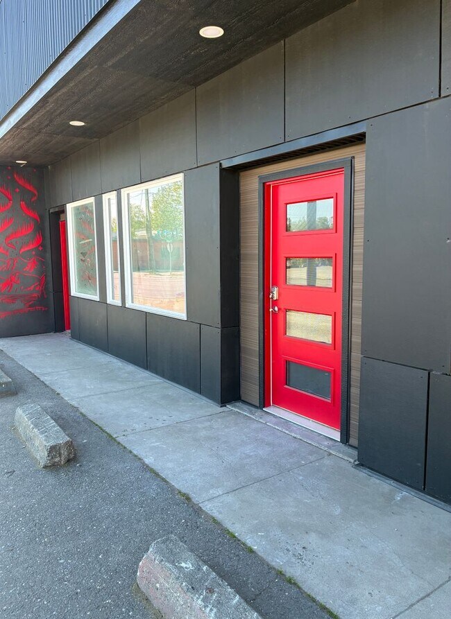Building Photo - 3200 Spenard Rd
