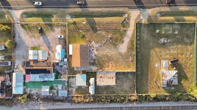 Building Photo - 1705 FL-37