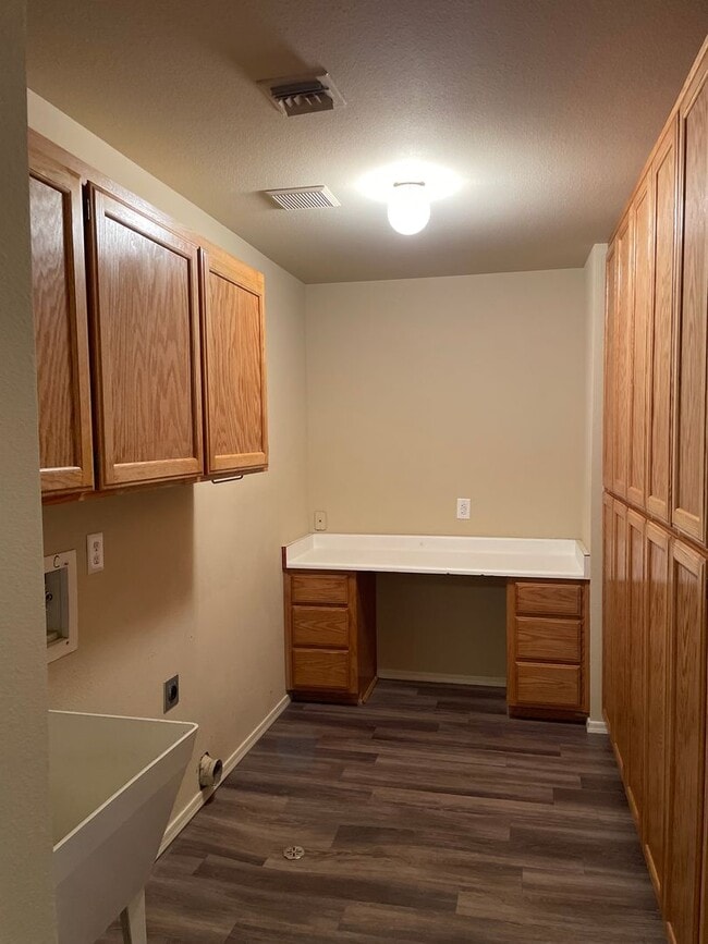 Building Photo - PENDING APPROVED APPLICATION!!!-No longer available