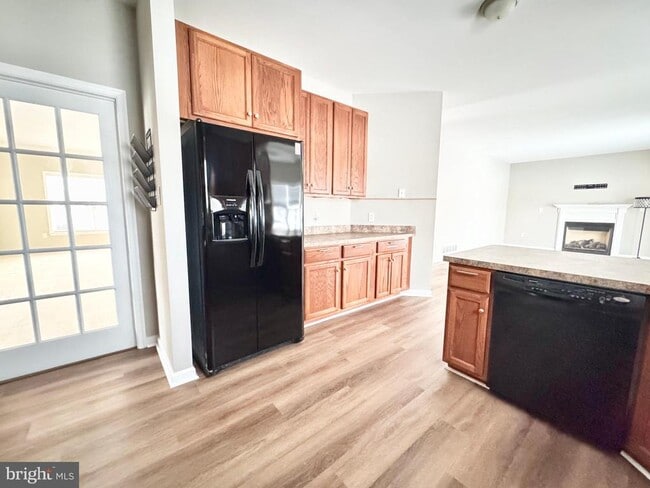 Building Photo - 15 Delhi Ct