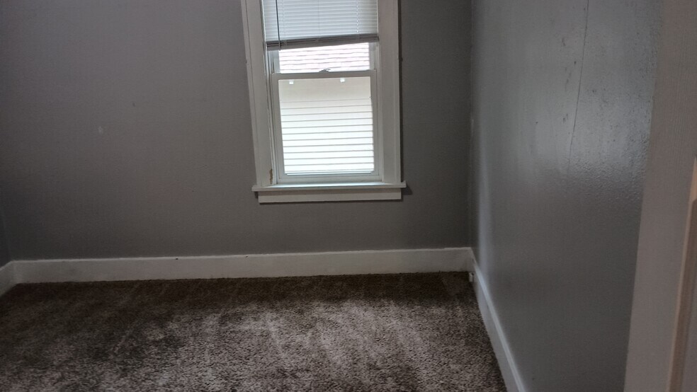 Bed 2 towards garage - 1801 S Spring Ave