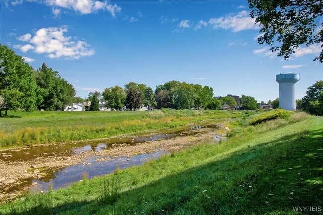 Building Photo - 63 St John St