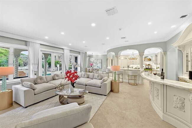 Building Photo - 628 Coral Way