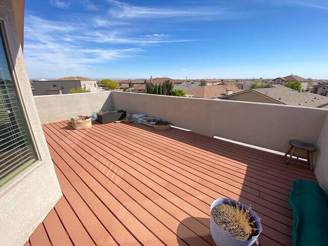Building Photo - Northeast El Paso/Sandstone Ranch Estates 4 Bed Refrig A/C in Cul De Sac!