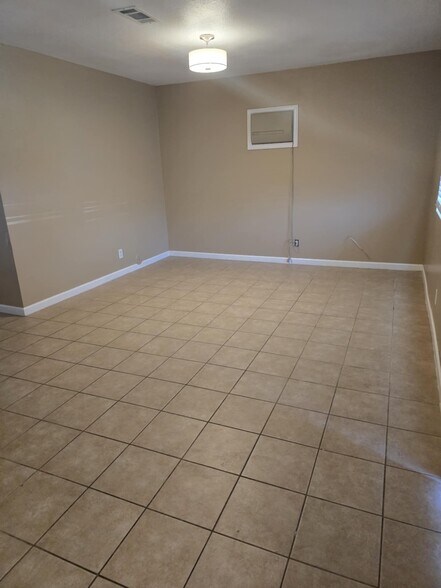 Building Photo - 42030 Blueflax Ave