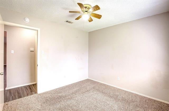 Building Photo - 406 Valley Spring Dr