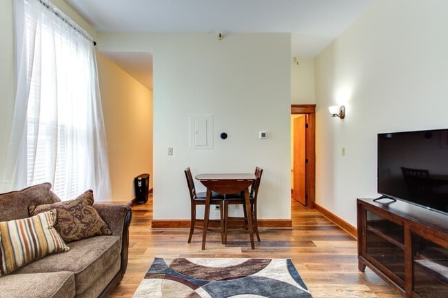 Interior Photo - The Rathbone Apartments