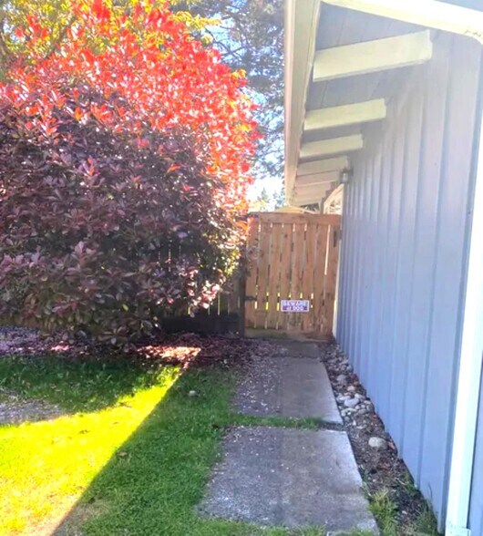 Private Gate Entrance to Front Door - 506 122nd St S