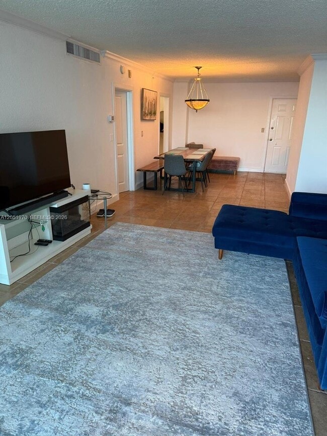 Building Photo - 2501 S Ocean Dr