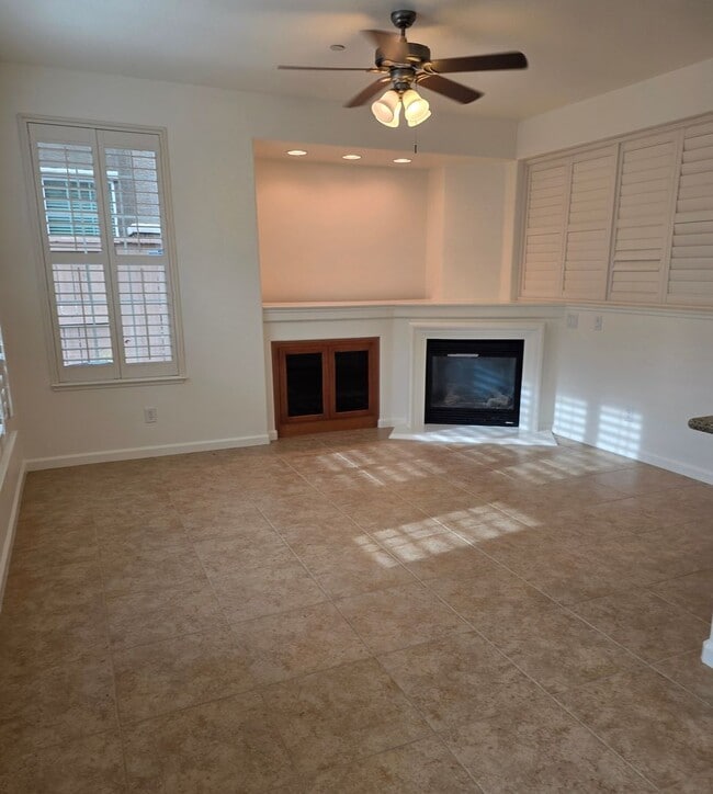 Building Photo - 1815 Wind Ranch Rd