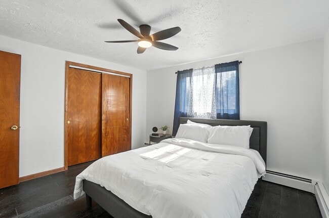 Building Photo - 3517 W Galbraith Rd