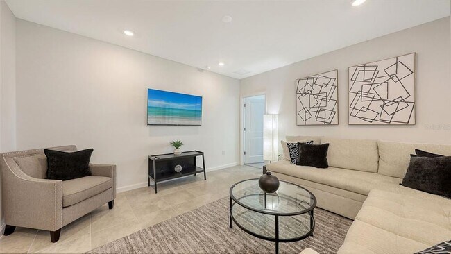 Building Photo - 6476 Silverstar Dr