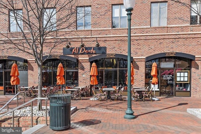 Building Photo - 4201 Cathedral Ave NW