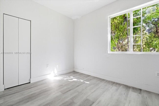 Building Photo - 1126 NW 28th St