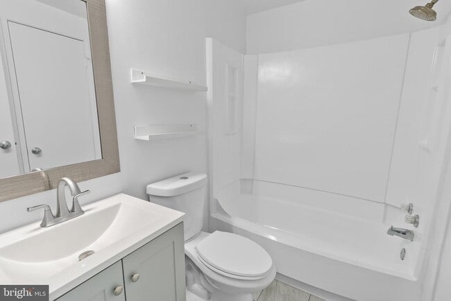 Building Photo - 8619 Welbeck Way