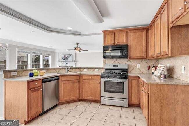 Building Photo - 268 Balaban Cir
