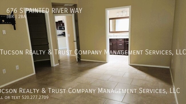 Building Photo - 676 S Painted River Way