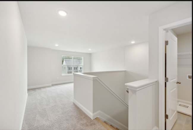 Building Photo - 6698 Hanworth Trce