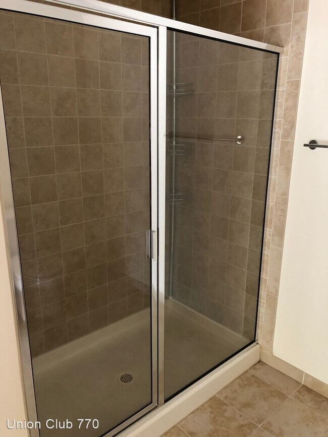 Building Photo - 2340 Lafayette Ave