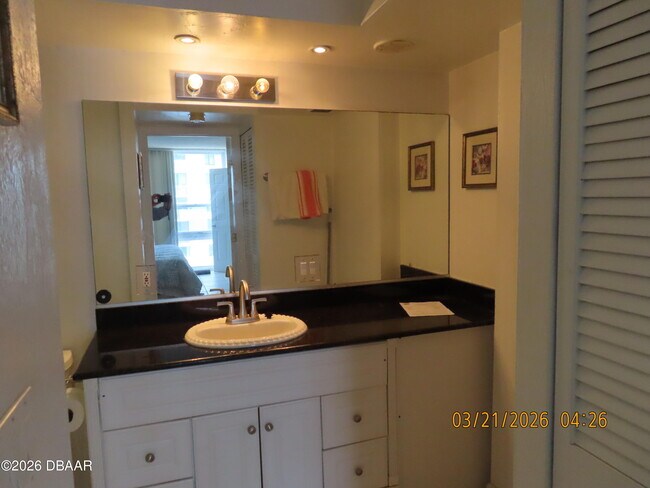 Building Photo - 3043 S Atlantic Ave