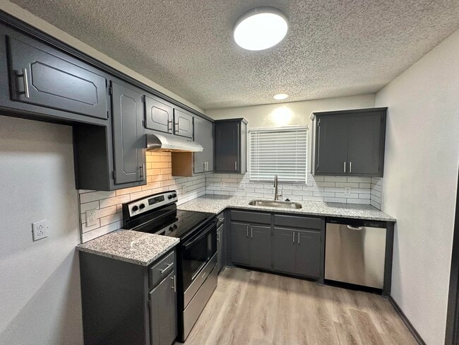 Building Photo - 7410 Avenue W