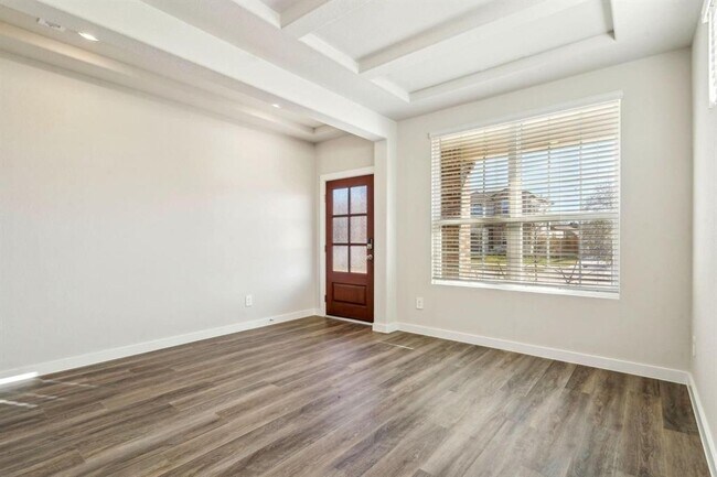 Building Photo - 14230 Rolling Pastures Dr