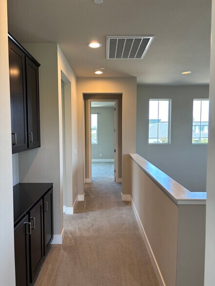 Building Photo - 3472 San Sonita Dr