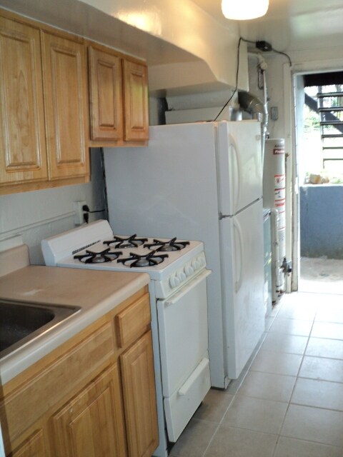 Building Photo - 4601 Blaine St NE