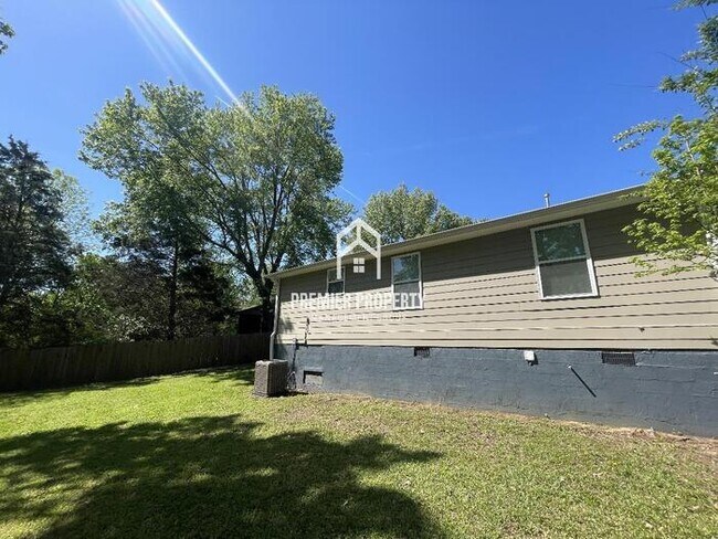 Building Photo - 6538 Wimble Rd