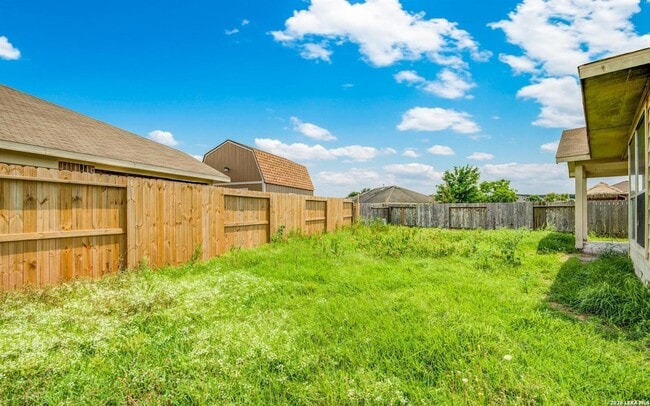 Building Photo - 122 Bright Brook Ln